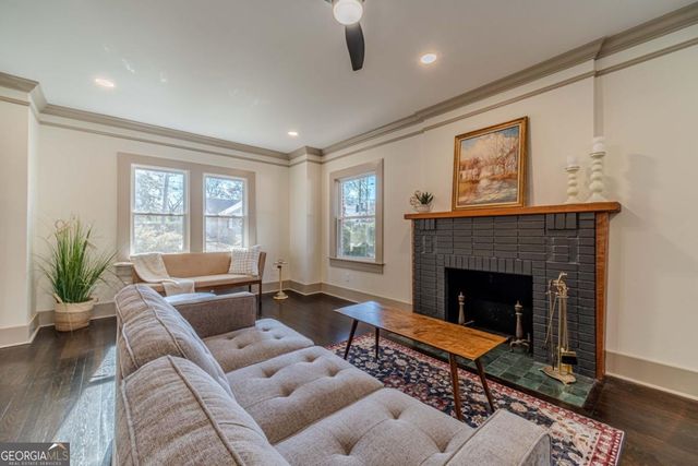 1883 Cambridge Avenue, College Park, GA 30337