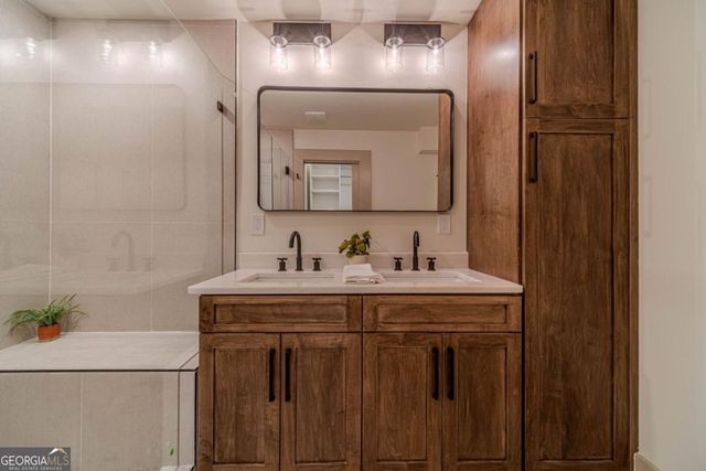 1883 Cambridge Avenue, College Park, GA 30337