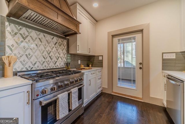 1883 Cambridge Avenue, College Park, GA 30337