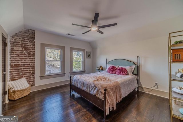 1883 Cambridge Avenue, College Park, GA 30337