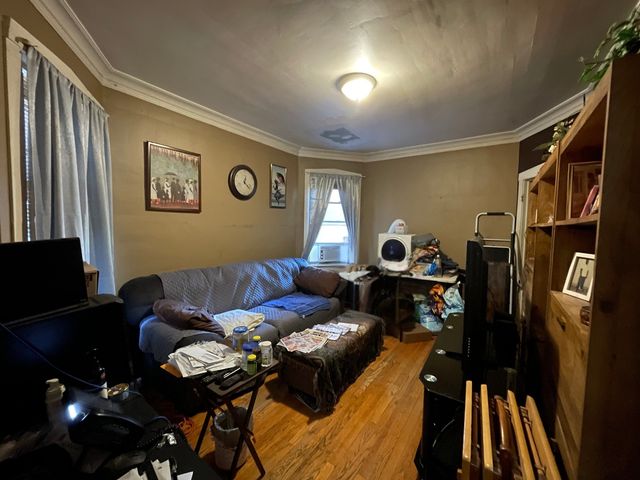 7846 S Evans Avenue, Chicago, IL 60619