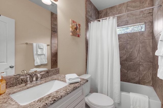 440 Old Orchard Court, Dickinson, TX 77539
