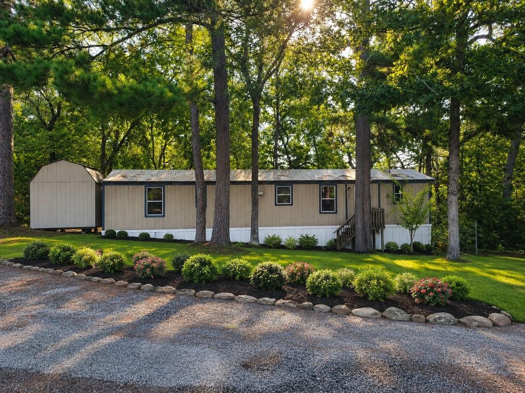 190 Michaels Lane, Huntsville, TX 77320