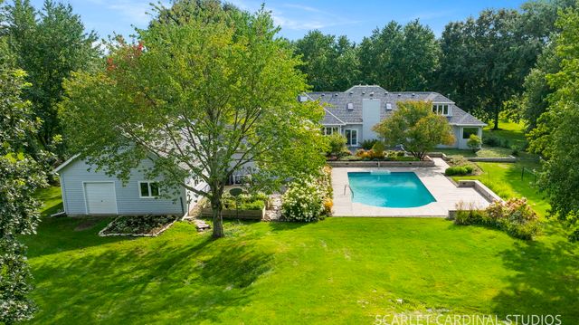 38W064 Tanglewood Drive, Batavia, IL 60510