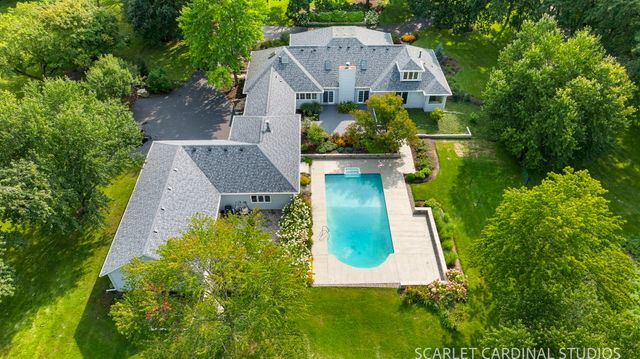 38W064 Tanglewood Drive, Batavia, IL 60510