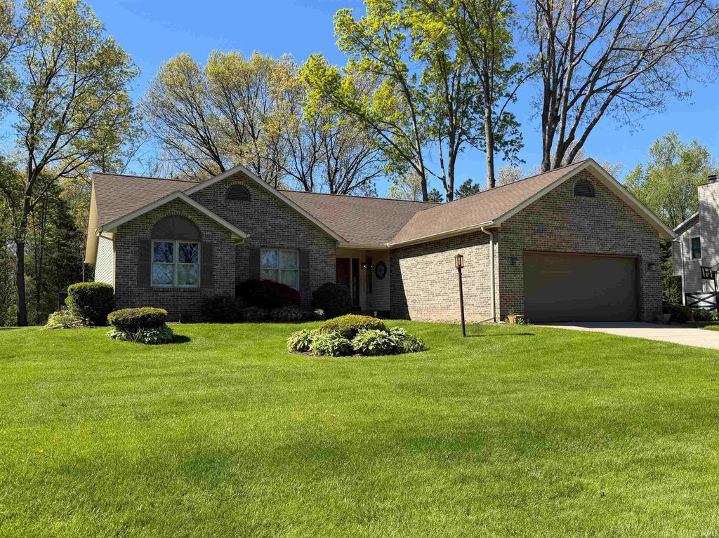 30084 Cobus Lake Drive, Elkhart, IN 46514