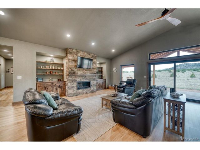 946 Hitching Post Rd, Cotopaxi, CO 81223