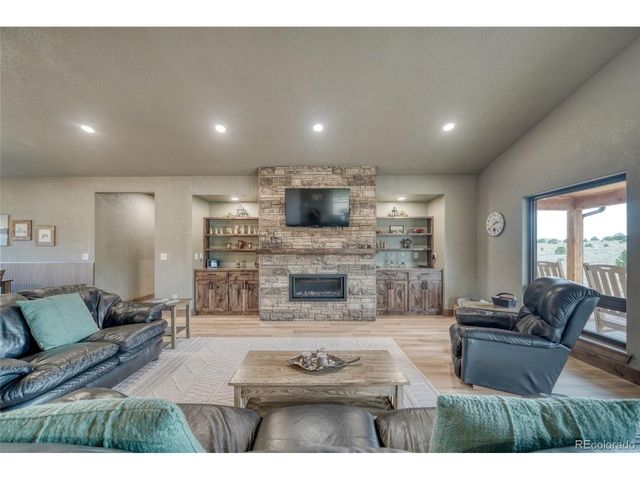 946 Hitching Post Rd, Cotopaxi, CO 81223