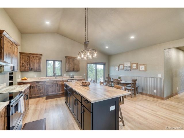 946 Hitching Post Rd, Cotopaxi, CO 81223