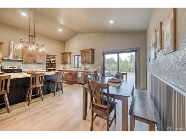 946 Hitching Post Rd, Cotopaxi, CO 81223