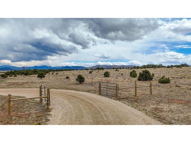 946 Hitching Post Rd, Cotopaxi, CO 81223