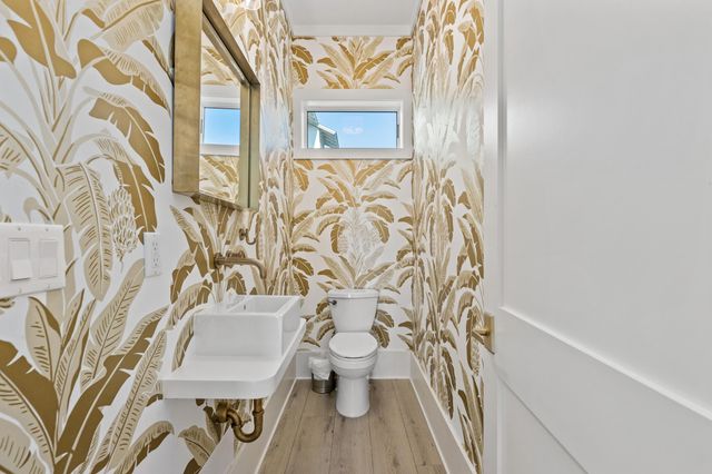 306 W Park Place Avenue, Inlet Beach, FL 32461