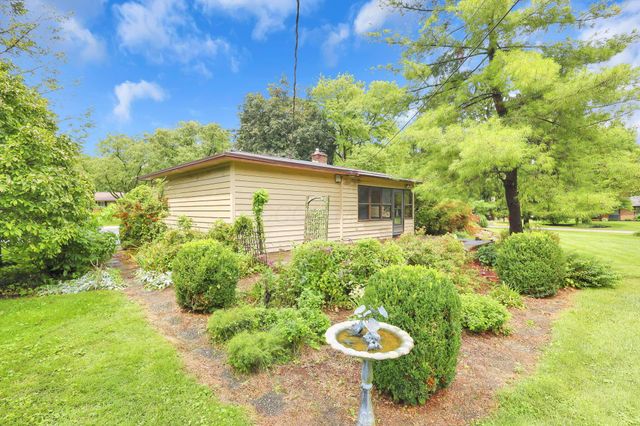 6540 Winston Court W, Columbus, OH 43235