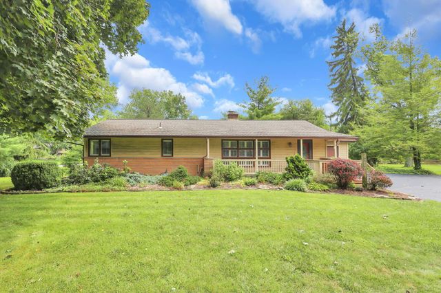 6540 Winston Court W, Columbus, OH 43235