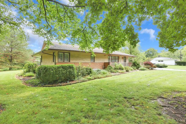6540 Winston Court W, Columbus, OH 43235