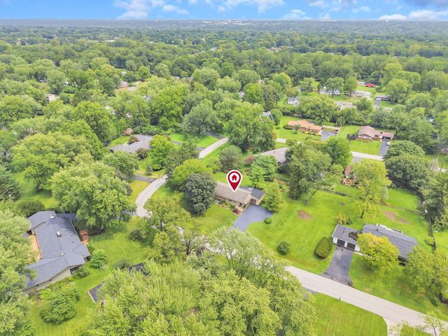 6540 Winston Court W, Columbus, OH 43235