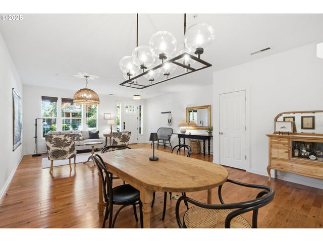 1406 Se UMATILLA St, Portland, OR 97202