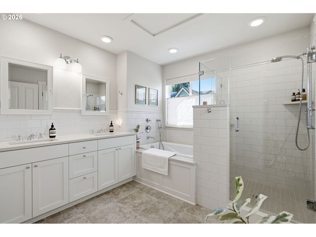 1406 Se UMATILLA St, Portland, OR 97202