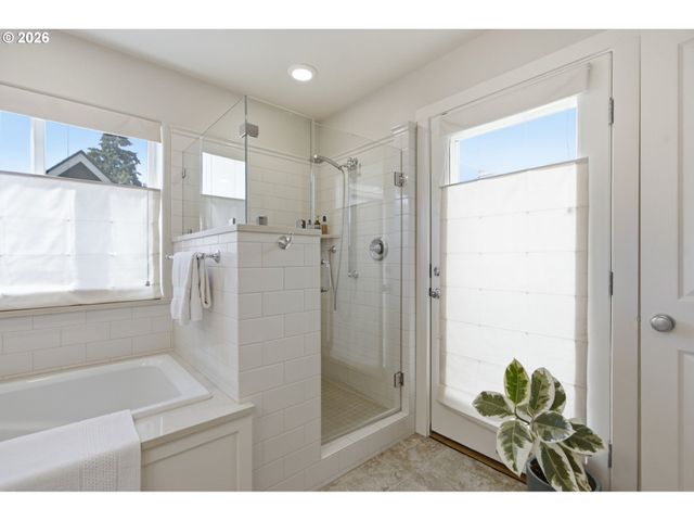 1406 Se UMATILLA St, Portland, OR 97202