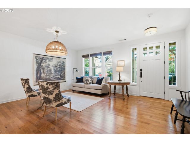 1406 Se UMATILLA St, Portland, OR 97202