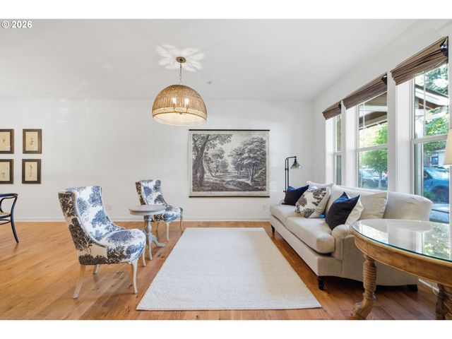 1406 Se UMATILLA St, Portland, OR 97202