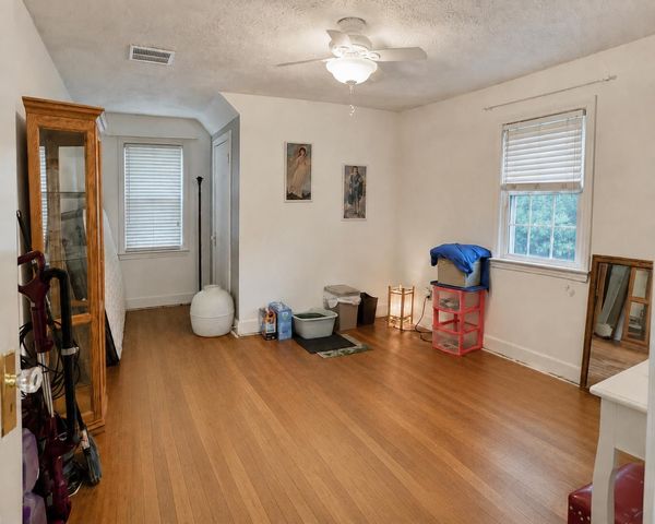 1456 Washington Blvd, Huntington, WV 25701