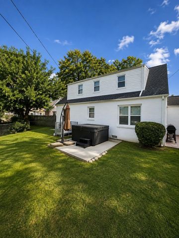 1456 Washington Blvd, Huntington, WV 25701