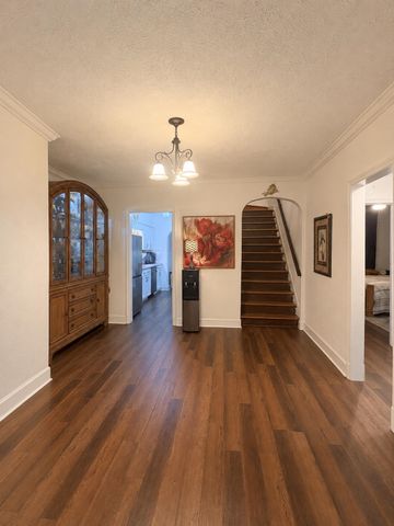 1456 Washington Blvd, Huntington, WV 25701