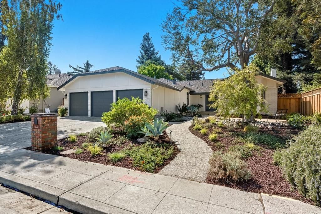 3376 Beaumont Square, Mountain View, CA 94040
