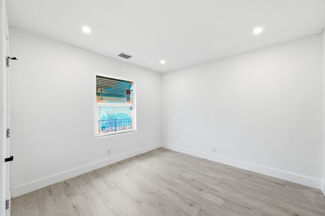 216 NE 23rd Avenue, Pompano Beach, FL 33062