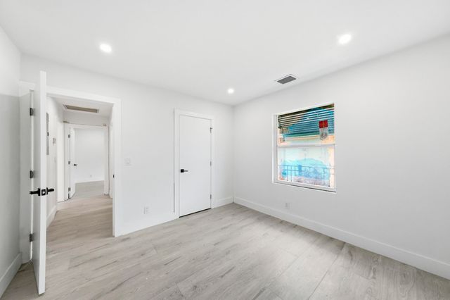 216 NE 23rd Avenue, Pompano Beach, FL 33062