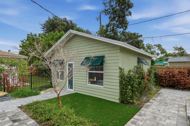 216 NE 23rd Avenue, Pompano Beach, FL 33062