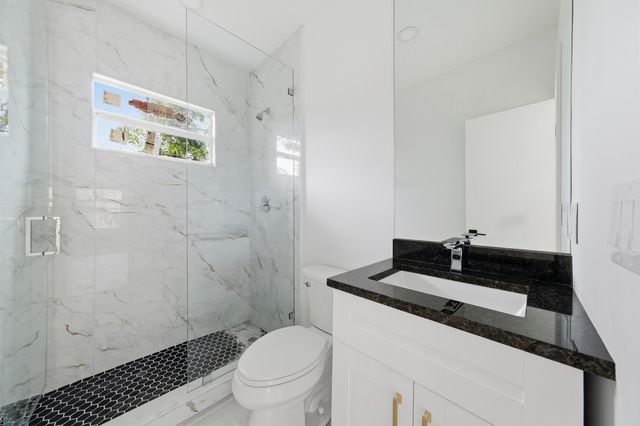 216 NE 23rd Avenue, Pompano Beach, FL 33062