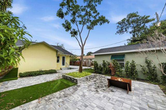 216 NE 23rd Avenue, Pompano Beach, FL 33062