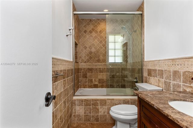 9030 SW 184th Ter, Cutler Bay, FL 33157