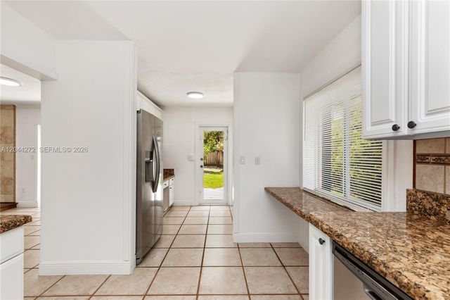 9030 SW 184th Ter, Cutler Bay, FL 33157