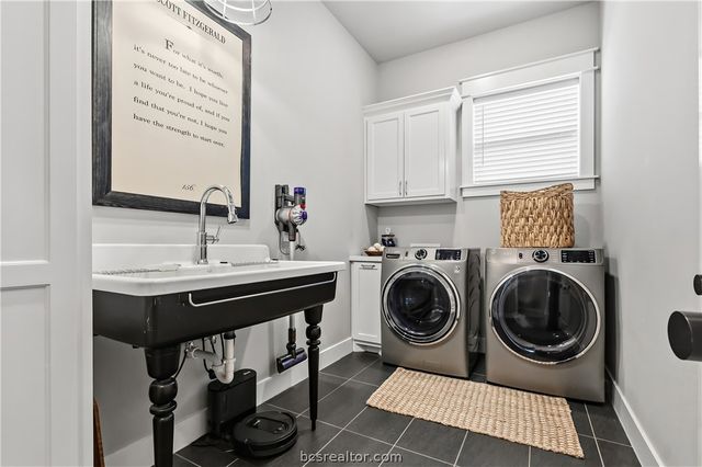 4900 Pearl River Court, College Station, TX 77845