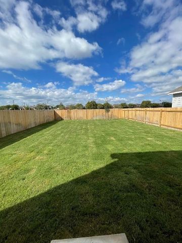 428 Bass DR, Bastrop, TX 78602