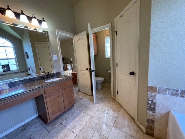 1803 Jupiter Lane, Ennis, TX 75119