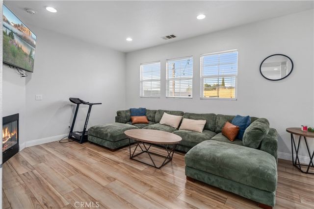 38636 Lynx Way, Palmdale, CA 93551