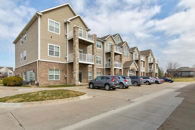 8350 Ep True Parkway 4104, West Des Moines, IA 50266
