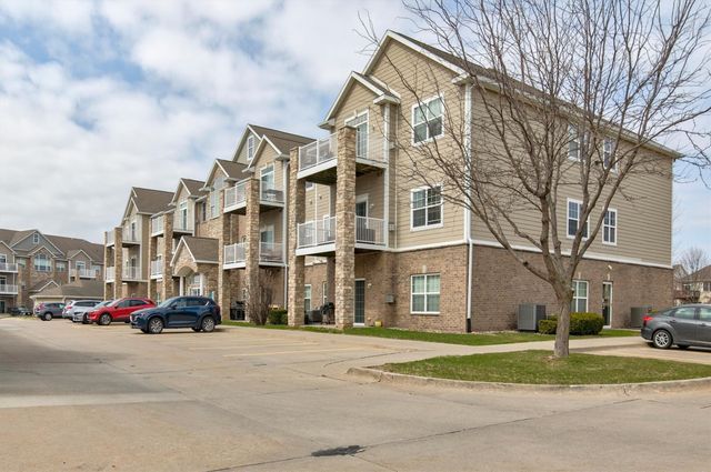 8350 Ep True Parkway 4104, West Des Moines, IA 50266