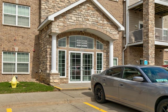 8350 Ep True Parkway 4104, West Des Moines, IA 50266