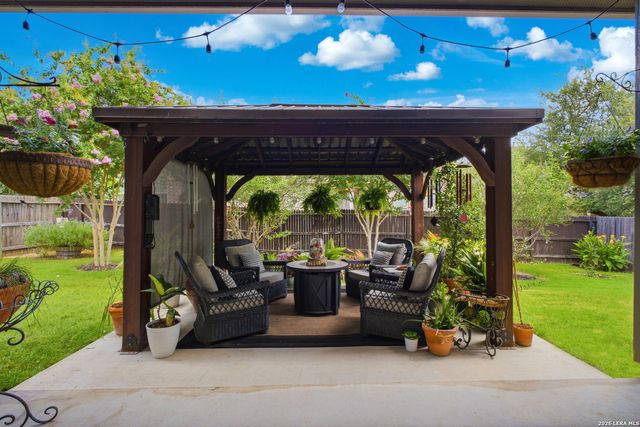 432 Whistlers Way, Spring Branch, TX 78070