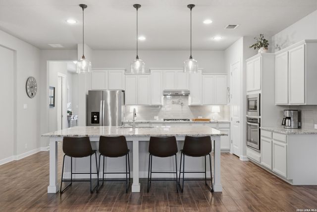 432 Whistlers Way, Spring Branch, TX 78070