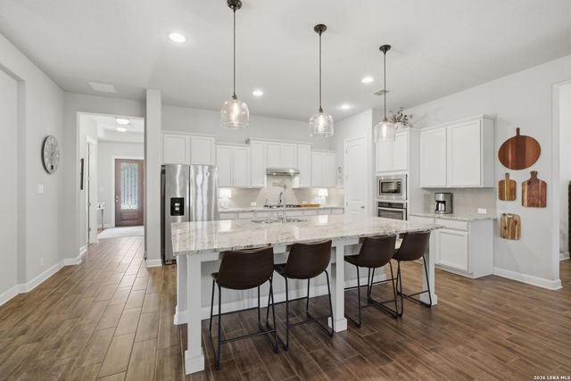 432 Whistlers Way, Spring Branch, TX 78070