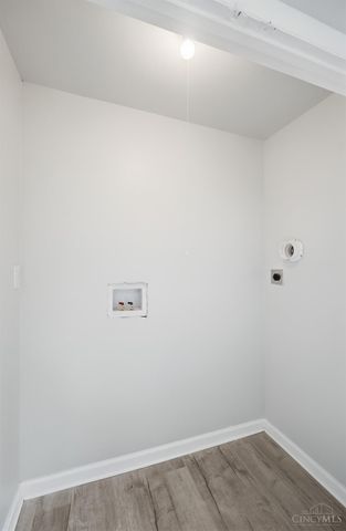 8313 Monroe Avenue, Sycamore Twp, OH 45236