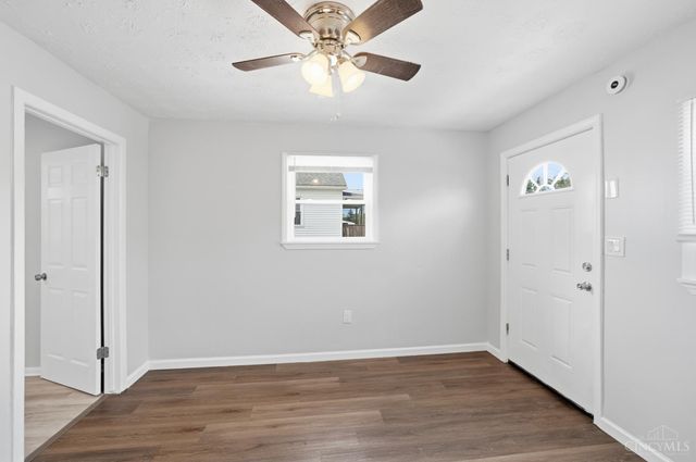 8313 Monroe Avenue, Sycamore Twp, OH 45236