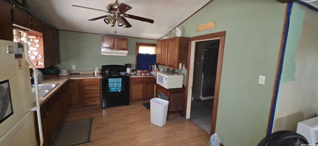 223 LOOKOUT DR, Lakehills, TX 78063