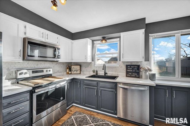 5508 E CAPTAIN Road, Chillicothe, IL 61523